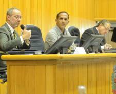 Na última quarta-feira (30) o diretor-geral do Departamento de Trânsito do Paraná (Detran) participou de uma sessão plenária na Câmara Municipal de Londrina. 