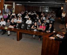 O Departamento de Trânsito do Paraná apresentou nesta quarta-feira (11), no Plenarinho da Assembleia Legislativa do Estado, o modelo de municipalização da gestão de trânsito desenvolvido pela autarquia para apoiar cidades que ainda não estão integradas ao Sistema Nacional de Trânsito. 