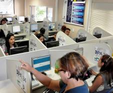 Usuários do Departamento de Trânsito do Paraná (Detran) agora contam com atendimento telefônico gratuito 24 horas, inclusive aos sábados e domingos.