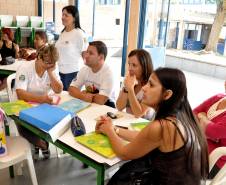 O Departamento de Trânsito do Paraná (Detran) deu início, nesta semana, a uma série de encontros com 1,5 mil professores da rede municipal de ensino, de 134 cidades paranaenses. Foto: Paulo Rosa/Detran