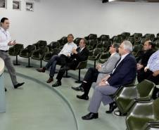 Representantes do Detran e da Afaplacas se reuniram nesta segunda-feira (24) para debater os avanços e as fragilidades da plataforma conjunta, lançada em junho de 2013 e que passa por um processo de aprimoramento. Foto: Paulo Rosa/Detran
