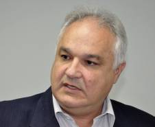 Representantes do Detran e da Afaplacas se reuniram nesta segunda-feira (24) para debater os avanços e as fragilidades da plataforma conjunta, lançada em junho de 2013 e que passa por um processo de aprimoramento.Na foto, o presidente da Afaplacas, Juarez Borges Júnior. Foto: Paulo Rosa/Detran