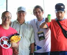 A Unidade Itinerante do Departamento de Trânsito do Paraná, Detran Móvel, está atendendo os visitantes da Expoingá- Feira Agropecuária, Industrial e Comercial de Maringá - que acontece até o dia 18 de maio, no Parque de Exposições da cidade.