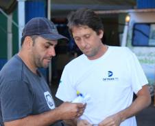 A Unidade Itinerante do Departamento de Trânsito do Paraná, Detran Móvel, está atendendo os visitantes da Expoingá- Feira Agropecuária, Industrial e Comercial de Maringá - que acontece até o dia 18 de maio, no Parque de Exposições da cidade.