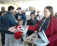 Cerca de duas mil pessoas participaram das ações educativas promovidas pelo Departamento de Trânsito do Paraná (Detran) em dois eventos realizados no último fim de semana. 