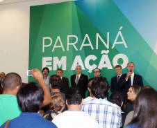 O Governo do Paraná encaminhou à Assembleia Legislativa do Estado, nesta terça-feira (17), o projeto de lei que institui o Quadro Próprio dos Servidores do Departamento de Trânsito (Detran). Com isso, o Governo cumpre a pauta de negociações que mantinha com a categoria e os cerca de 200 funcionários do Detran que estão em greve devem voltar ao trabalho imediatamente. Foto: Orlando Kissner