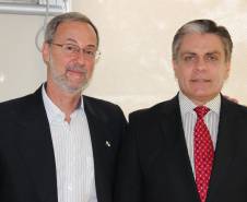 O presidente da Associação Nacional dos Detrans (AND), Marcos Traad, e o vice Antônio Carlos Gouveia, que é diretor-presidente do Detran Alagoas, se reuniram nesta quinta-feira (16), em Curitiba.