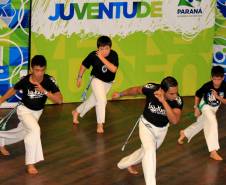A Assessoria Especial de Juventude (AEJ), do Governo do Paraná, coordenada pelo assessor especial de juventude, Edson Lau Filho, reuniu mais de 200 jovens durante Audiência Pública Estadual, realizada em Tunas do Paraná.Tunas do Paraná, 29/06/2013.Foto: Divulgação AEJ