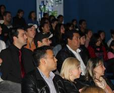 A Assessoria Especial de Juventude (AEJ), do Governo do Paraná, coordenada pelo assessor especial de juventude, Edson Lau Filho, reuniu mais de 200 jovens durante Audiência Pública Estadual, realizada em Tunas do Paraná.Tunas do Paraná, 29/06/2013.Foto: Divulgação AEJJ