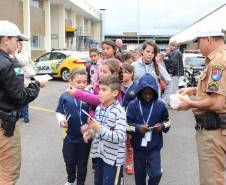 Um projeto do Departamento de Trânsito do Paraná (Detran), em parceria com o Batalhão da Polícia de Trânsito (BPTran), apresenta o trabalho dos órgãos a alunos do ensino fundamental e médio de Curitiba e Região Metropolitana