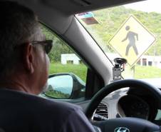 Além da manutenção do veículo, os cuidados físicos, psicológicos e o uso da direção defensiva podem evitar acidentes e proporcionar uma viagem mais segura.
