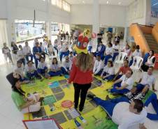 Lançado há dois meses, o projeto “Conhecendo o Detran e BPTran” já alcançou mais de 500 alunos do ensino fundamental de escolas de Curitiba e Região Metropolitana. Nesta terça-feira (4), 74 jovens e adultos com deficiência intelectual da Escola Especial São Camilo visitaram o Detran e o Bptran, em Curitiba.Foto: Juliano Pedrozo