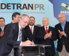 Governador autoriza obras de sinalização viária em 104 municípios paranaenses. Foto: Orlando Kissner
