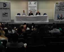 A formação dos novos motoristas foi tema de um encontro entre diretores de ensino dos Centros de Formação de Condutores, Departamento de Trânsito do Paraná (Detran) e Observatório Nacional de Segurança Viária (ONSV). 