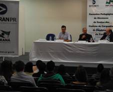 A formação dos novos motoristas foi tema de um encontro entre diretores de ensino dos Centros de Formação de Condutores, Departamento de Trânsito do Paraná (Detran) e Observatório Nacional de Segurança Viária (ONSV). 