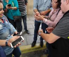 A partir de janeiro de 2016, o sistema de vistoria eletrônica de veículos – que dá mais segurança a proprietários e motoristas – passará a vigorar em todo o Paraná. Por conta desta expansão, o Departamento de Trânsito do Paraná (Detran) intensifica as ações de qualificação dos despachantes credenciados à autarquia e que vão fazer as vistorias. 