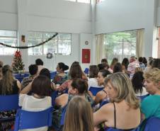 Nesta sexta-feira (18), os servidores do Detran tiveram um encontro de confraternização na sede do Tarumã, em Curitiba. Na ocasião, o reverendo Carlos Alberto Rodrigues Alves trouxe uma mensagem de renovação, bom humor, trabalho e bons relacionamentos.