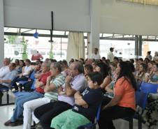 Nesta sexta-feira (18), os servidores do Detran tiveram um encontro de confraternização na sede do Tarumã, em Curitiba. Na ocasião, o reverendo Carlos Alberto Rodrigues Alves trouxe uma mensagem de renovação, bom humor, trabalho e bons relacionamentos.