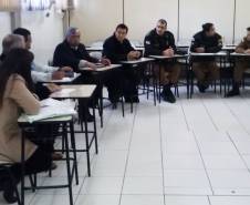 Representantes consulares do Brasil, Paraguai e Argentina se reuniram nesta quinta-feira (15), na sede do Departamento de Trânsito do Paraná (Detran/PR), em Foz do Iguaçu, para discutir a entrada de veículos estrangeiros sem documentação no País e os problemas enfrentados na fiscalização da tríplice fronteira. 