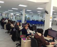 O Posto Central do Detran em Curitiba passou obras de manutenção e reparos ao longo do primeiro semestre de 2016 e está pronto para atender o público com mais conforto e acessibilidade. As adaptações foram negociadas com o proprietário do imóvel, que é alugado e fica na região Central, para evitar que a unidade fosse transferida para outro bairro.