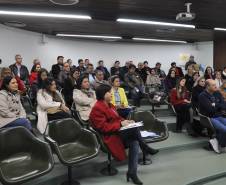 O Departamento de Trânsito do Paraná (Detran) reúne nesta sexta-feira (29), em Curitiba, médicos, psicólogos e técnicos que atuam nas Juntas Médicas e Psicológicas da autarquia