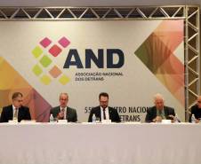 As mudanças recentes na legislação de trânsito e as alterações que passam a valer nos próximos anos são tema do 55º Encontro Nacional dos Detrans, que começa nesta quarta-feira (23), em Brasília. O evento, promovido pela Associação Nacional dos Detrans (AND), reúne diretores e técnicos dos 27 Departamentos Estaduais de Trânsito e representantes do Governo Federal, do legislativo e entidades da sociedade organizada que atuam na área.
