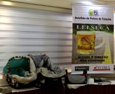 O Governo do Paraná promove ao longo desta terça-feira (29) o 1º Fórum Estadual de Segurança no Trânsito e Prevenção de Acidentes. O evento que acontece em Curitiba reúne representantes do Estado e da sociedade civil. Objetivo é apresentar o Projeto Vida no Trânsito que busca redução de acidentes e ainda aderir como parceiros novos municípios paranaenses. 