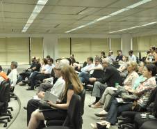 O diretor-geral do Departamento de Trânsito do Paraná (Detran), Marcos Traad, participou nesta quinta-feira (8) do Seminário Sustentabilidade Territorial Urbana, no Campus da Federação das Indústrias do Estado do Paraná (Fiep), em Curitiba. Como moderador da mesa “Mobilidade Urbana uma nova visão”, o diretor trouxe um panorama do trânsito e o perfil dos condutores paranaenses. 