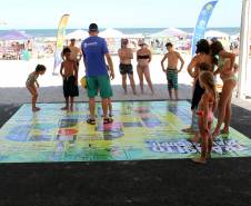 Centenas de pessoas já passaram pela tenda recreativa do Departamento Estadual de Trânsito do Paraná (DETRAN-PR) que está montada na Avenida Atlântica em Matinhos (PR), Litoral do estado.Foto: Soldado Adilson Voinaski Afonso