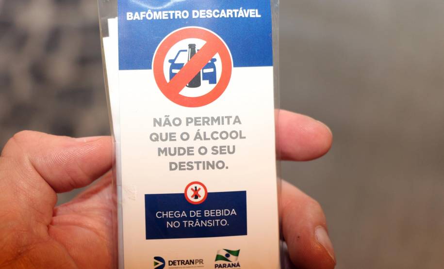 Detran aborda mais de 2 mil pessoas em bares e lanchonetes do Litoral durante a campanha Se Liga no Trânsito