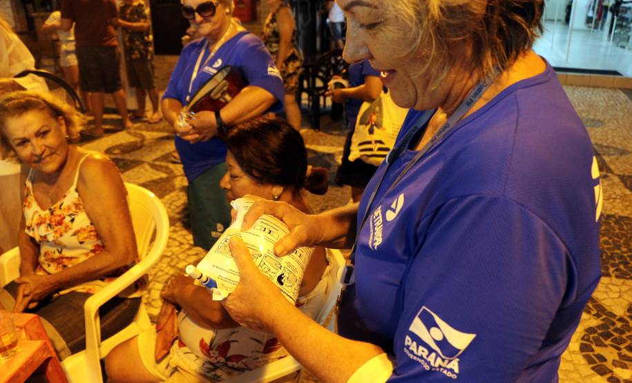 Detran aborda mais de 2 mil pessoas em bares e lanchonetes do Litoral durante a campanha Se Liga no Trânsito