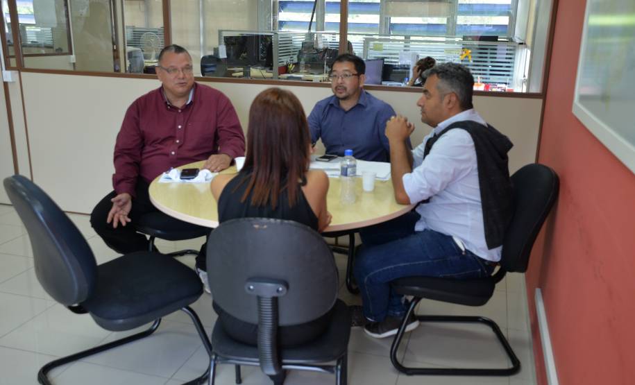 Representantes da Companhia Municipal de Trânsito e Urbanização de Londrina visitam o Detran-PR
