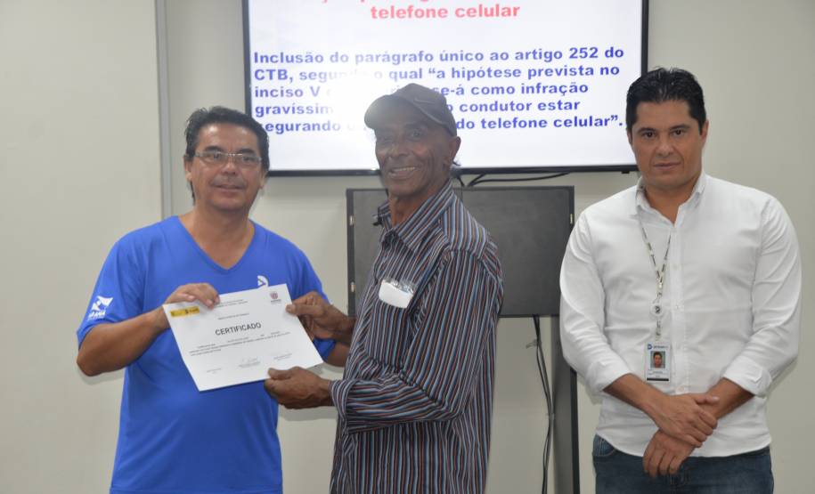 Motoristas da Secretaria da Fazenda do Paraná fazem curso no Detran-PR