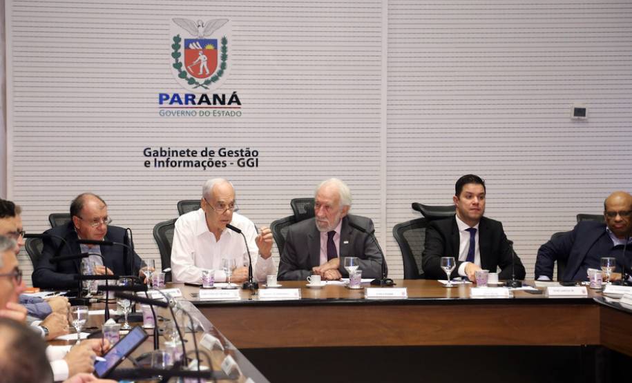 Diretor-geral do Detran, Cesar Kogut, apresenta projetos do Detran no Palácio Iguaçu