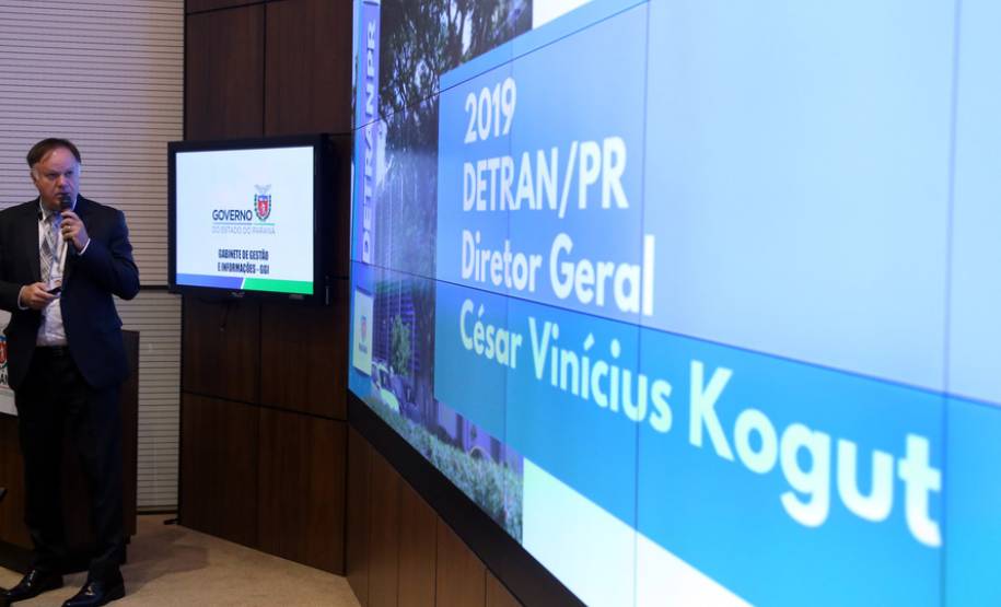 Diretor-geral do Detran, Cesar Kogut, apresenta projetos do Detran no Palácio Iguaçu