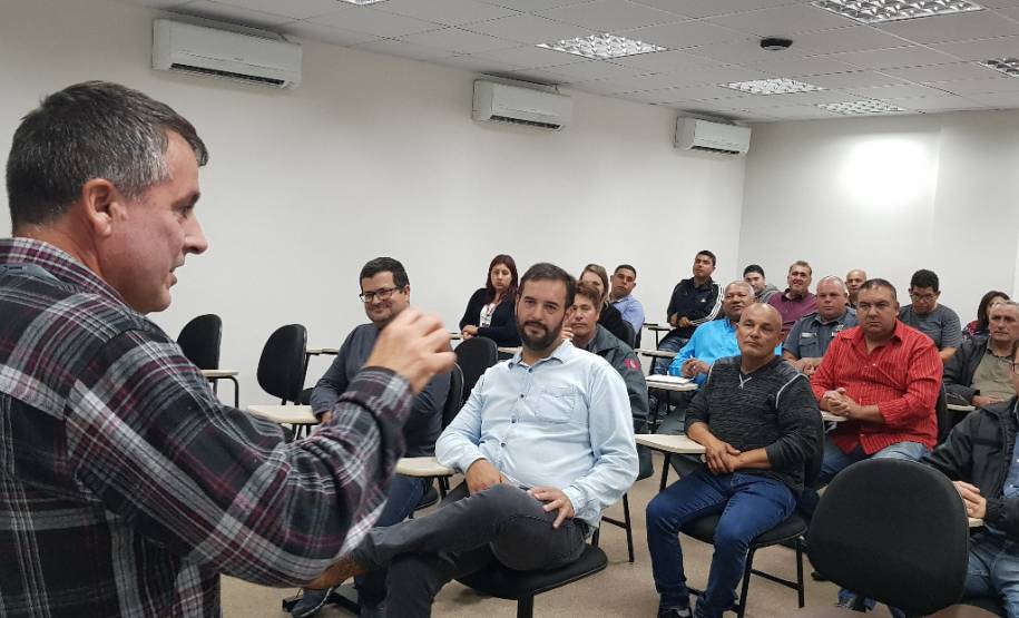 Palestra para servidores da Prefeitura de Piraquara