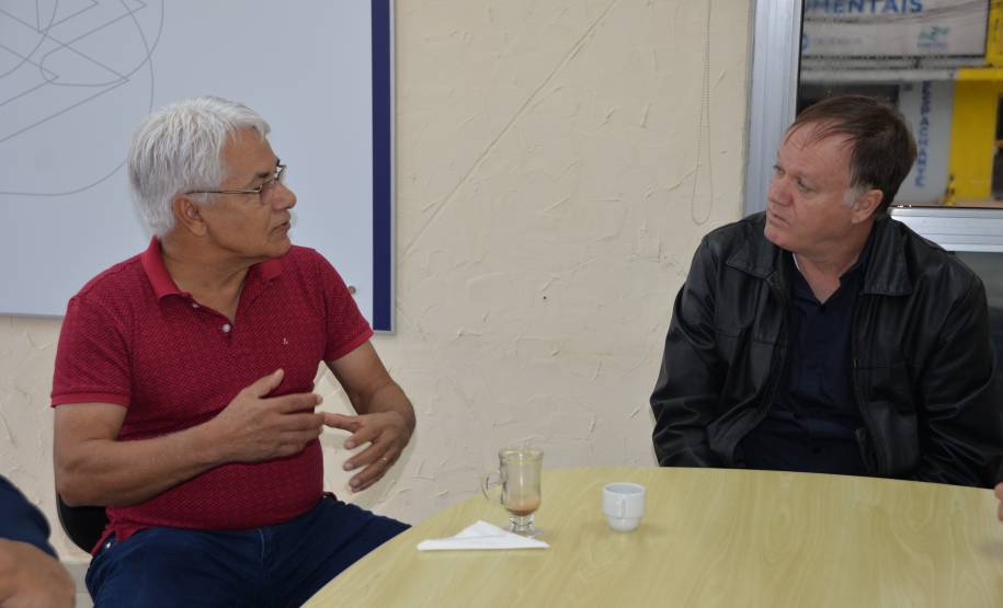 Na segunda-feira (27), o diretor-geral do Departamento de Trânsito do Paraná (Detran-PR), Cesar Kogut, se reuniu com o prefeito e o secretário municipal de segurança de Pontal do Paraná, Marcos Fioravante (Marcos Casquinha) e Coronel Xavier. No encontro, foram apresentadas algumas necessidades do município junto ao órgão, como por exemplo, a instalação de um posto.