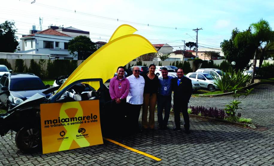 Dando continuidade ao mês do Maio Amarelo, o Departamento de Trânsito do Paraná (Detran-PR) realizou, na última semana, diversas ações educativas em Curitiba. A proposta foi alertar a população sobre os altos números de acidentes de trânsito no Estado e no mundo. Ao todo foram alcançadas cerca mil pessoas.