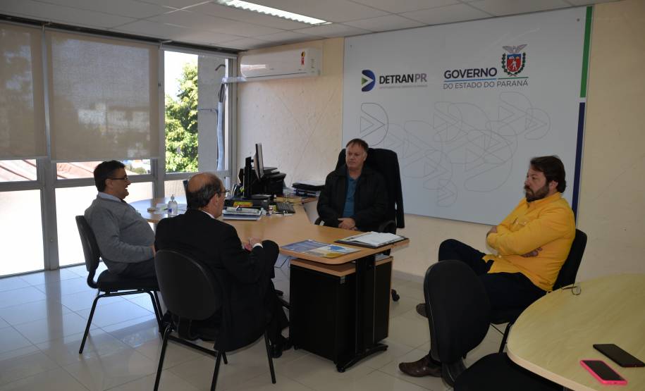 Detran integra comissão de lei referente ao combate de Aedes Aegypti em pátios de veículos