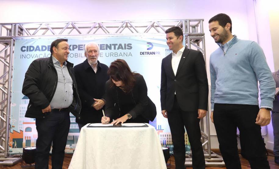Detran-PR busca soluções inteligentes para a mobilidade urbana