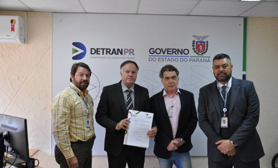 27/08/2019 - Assinatura da Portaria nº 057/2019  com despachantes para Placa Mercosul