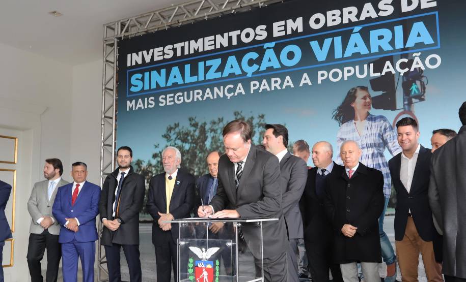 Governo repassa R$6 milhões para sinalização viária em 39 cidades