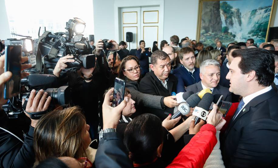 PPPs começam com presídio, pátios veiculares e centrais do cidadão