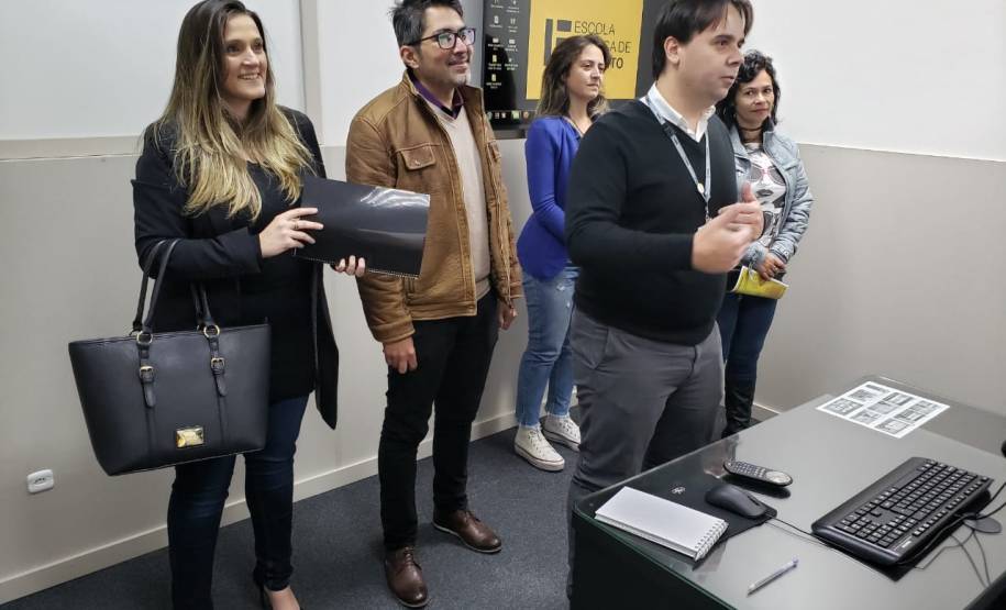 Visita representantes de CFCs do RJ RS MG