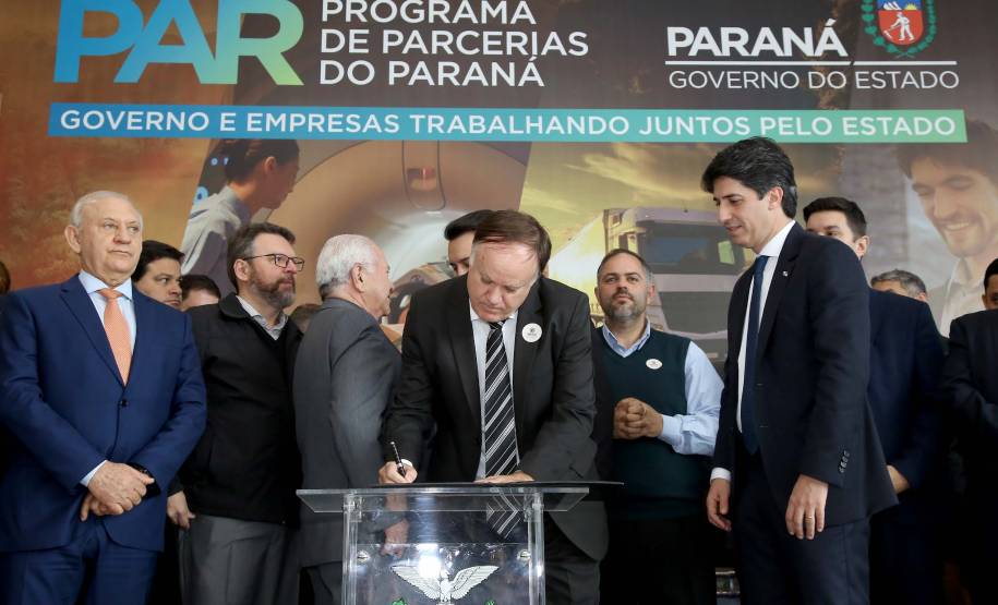 PPPs começam com presídio, pátios veiculares e centrais do cidadão