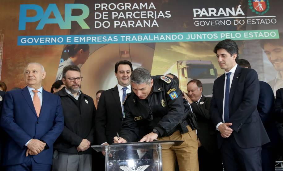 PPPs começam com presídio, pátios veiculares e centrais do cidadão