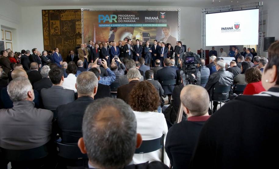 PPPs começam com presídio, pátios veiculares e centrais do cidadão