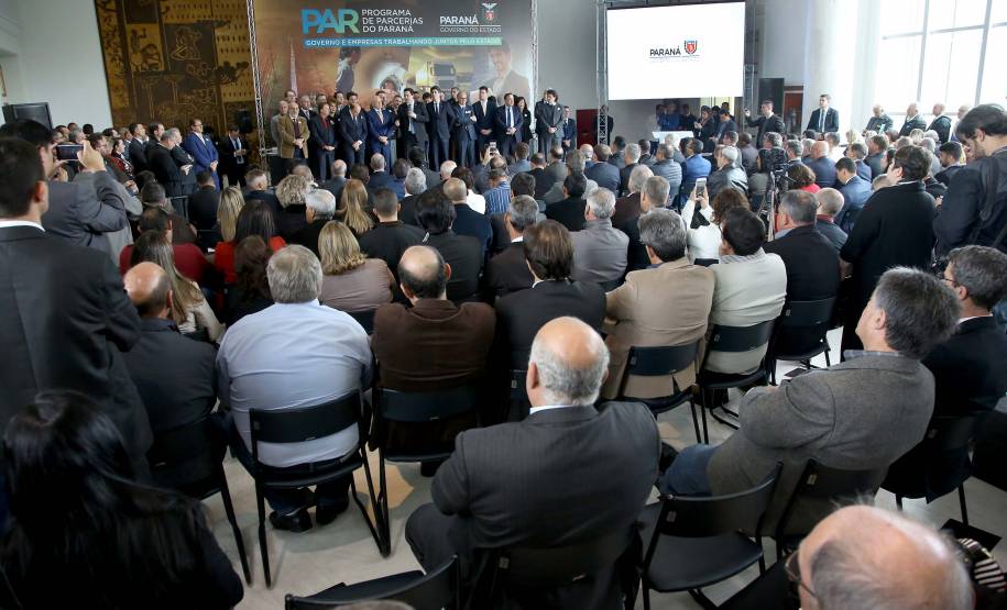 PPPs começam com presídio, pátios veiculares e centrais do cidadão