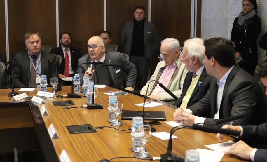 Paraná passa a validar habilitação do Paraguai