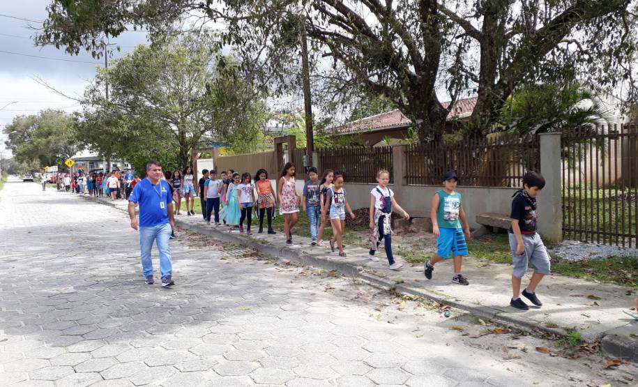 Detran lança o Projeto Escolas Lindeiras que leva educação de trânsito para alunos do 5º ano